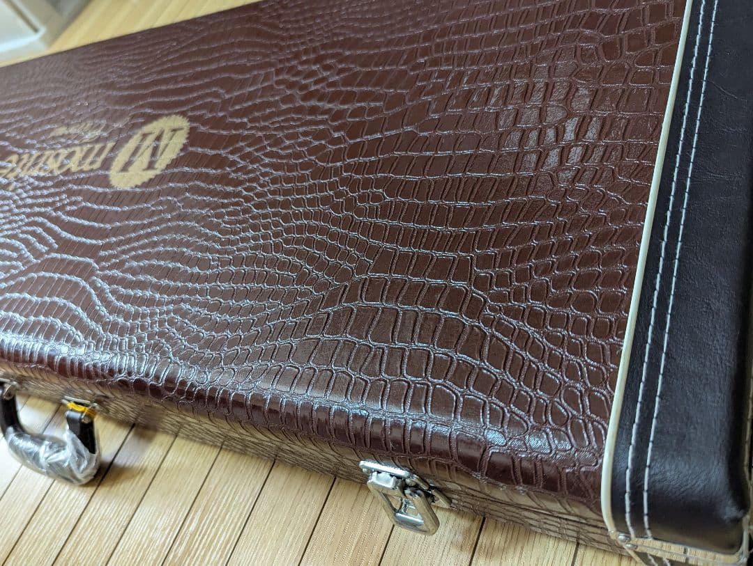 モズライト　Super Custom65 ？ ネックトラ杢　黒雲 mosrite