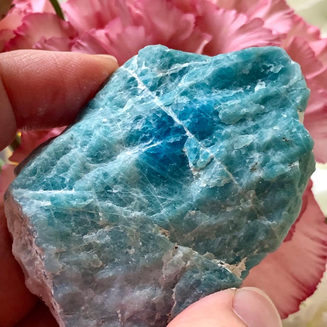 グリーンソーダライト巨大結晶