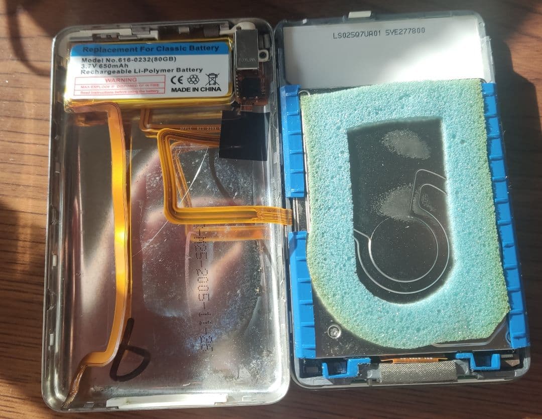 M*☆様 Apple iPod Classic 30GB MA002J　箱付き