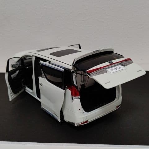 自動車 1/18 scale LEXUS LM 300h