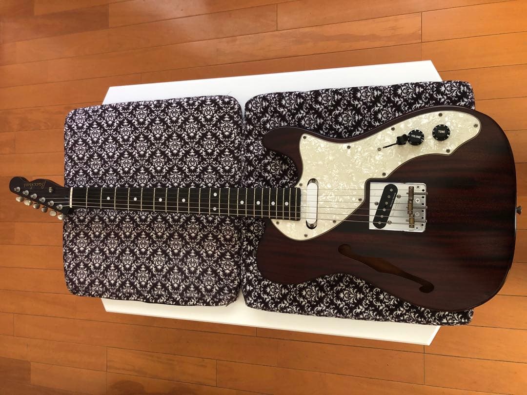 Bacchus BTH-MAHOシンラインギター