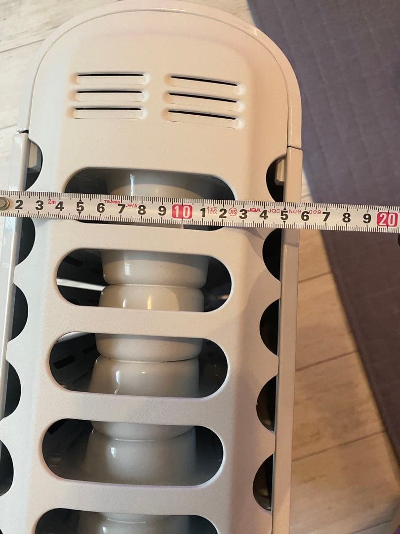 デロンギ　オイルヒーター　型式RHJ65L0915 お値下げ可