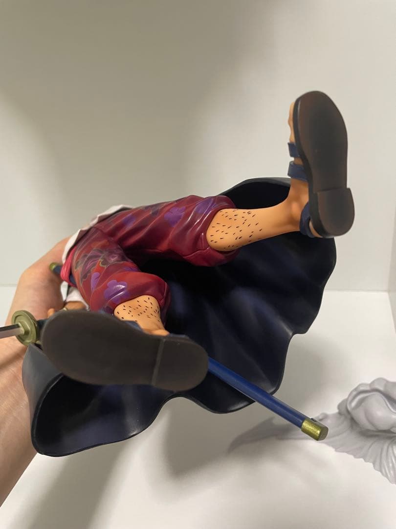 バンプレくじ　ワンピース　シャンクス　A賞　ブラシカラー　フィギュア