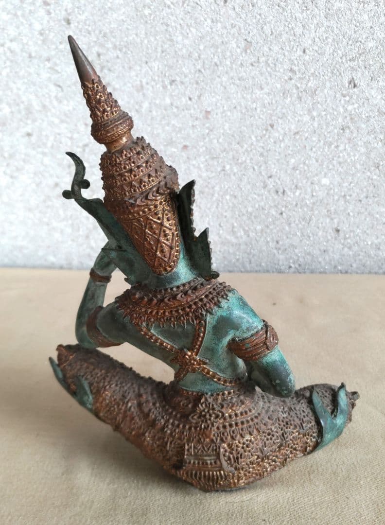 鋳銅製　チベット仏像