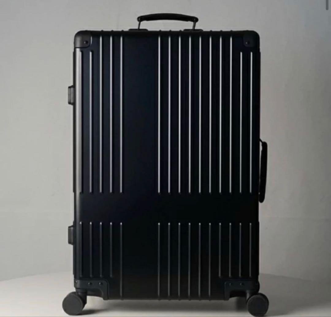 イノベーター 36L アルミスーツケース ステルス(黒） inv1811