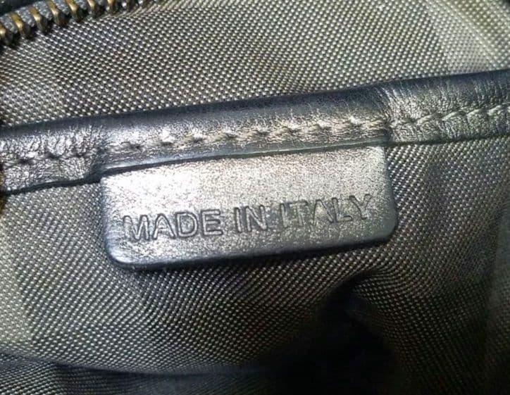 【美品】BURBERRY ワンショルダーバッグ レザー メタリックグレー 肩掛け