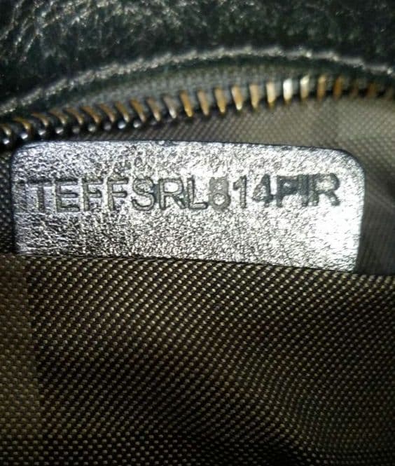 【美品】BURBERRY ワンショルダーバッグ レザー メタリックグレー 肩掛け