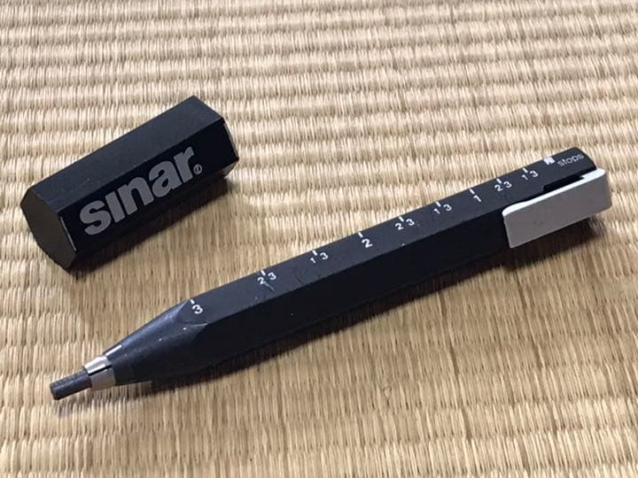 世界最高峰　カメラメーカー　SINAR ジナー　太芯シャープペン　サムホルダー