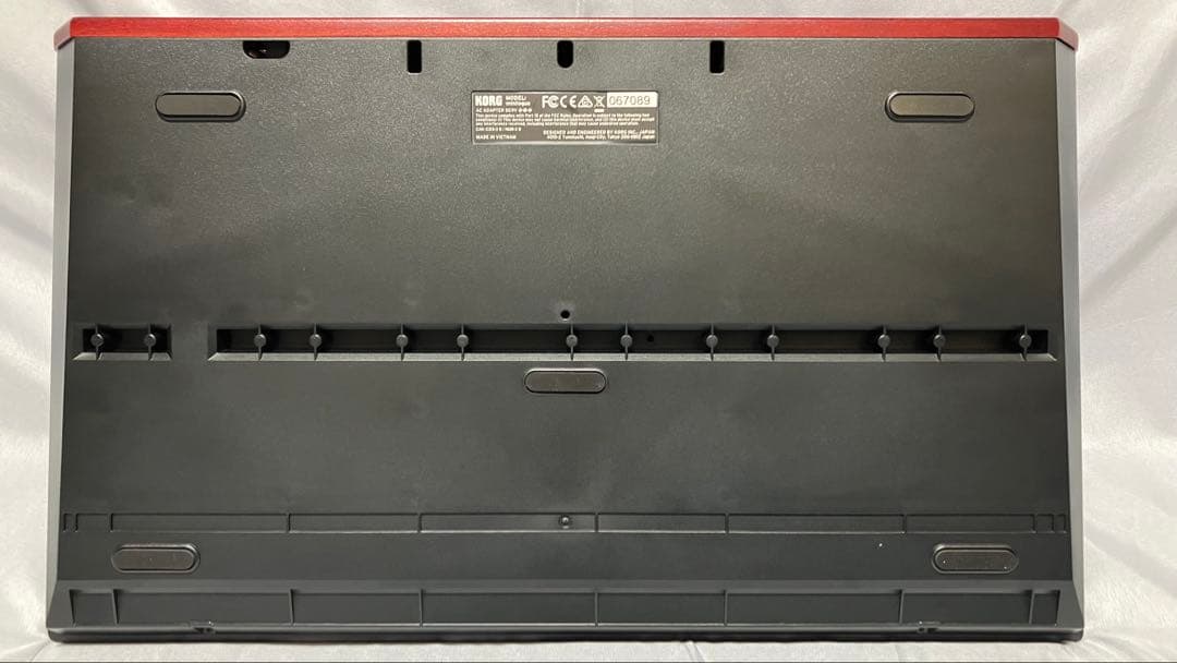 美品 KORG minilogue bass ベースシンセサイザー 元箱あり