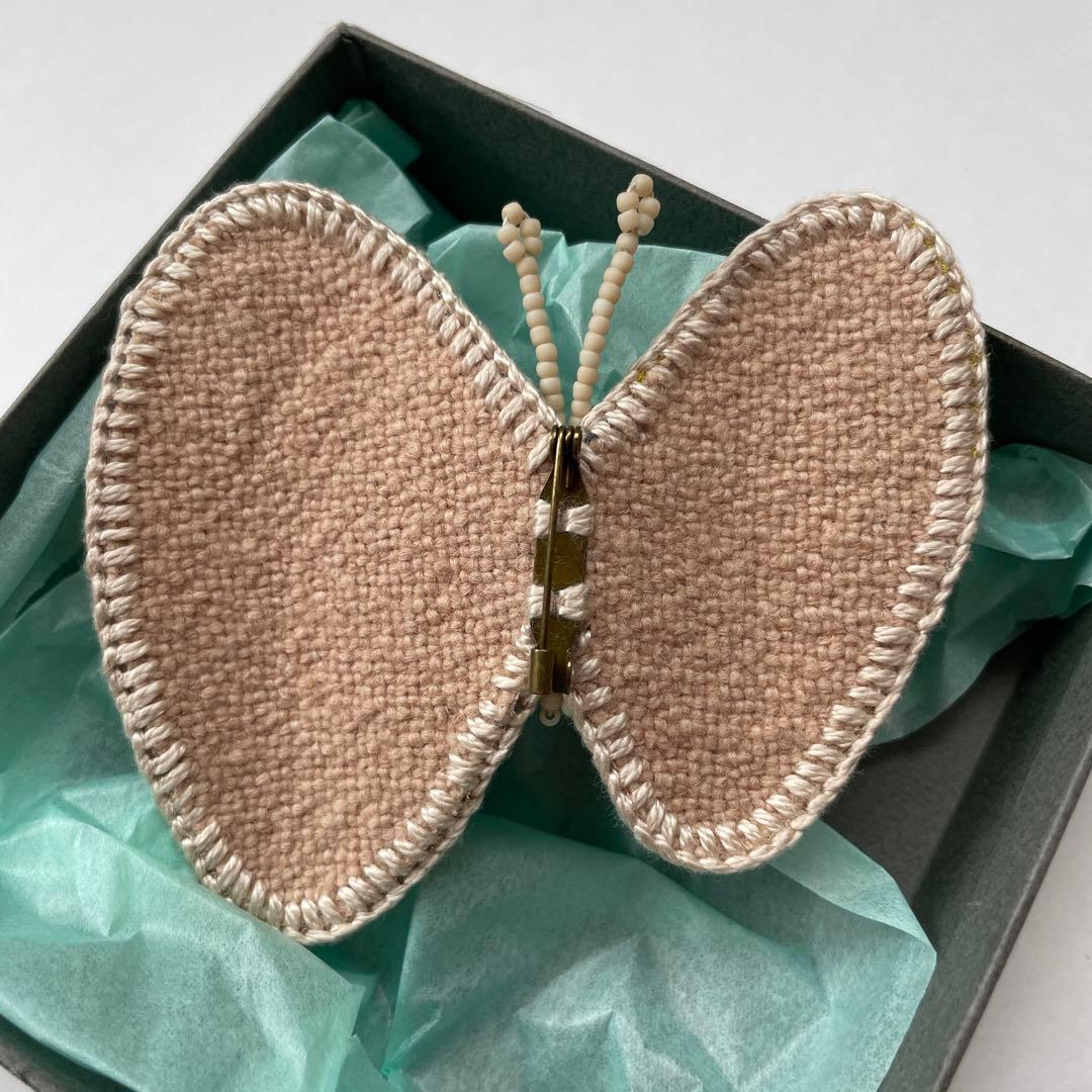 新品同様【即完売】mina perhonen light dance ブローチ