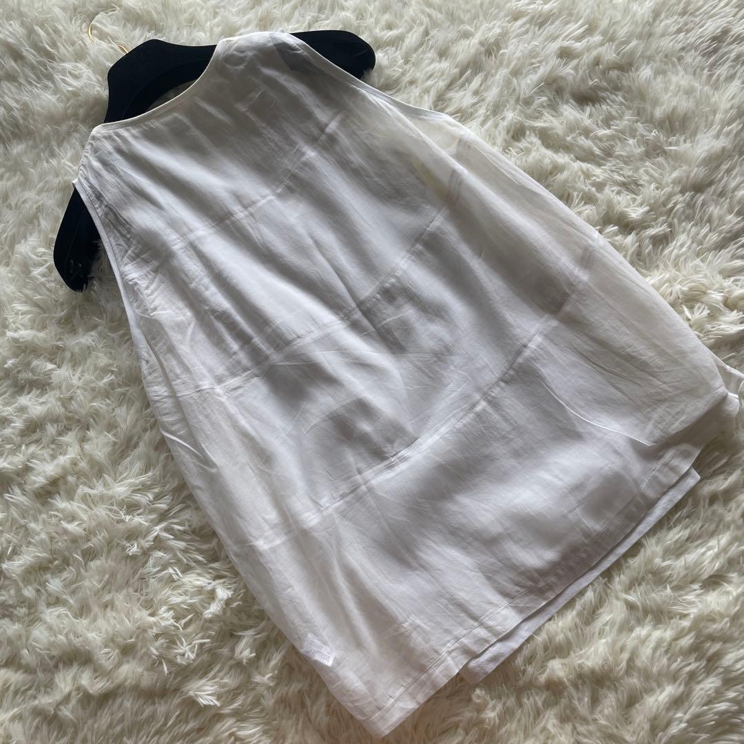 美品　ブルネロクチネリ　シルク　ホワイト ノースリーブ タンクトップ