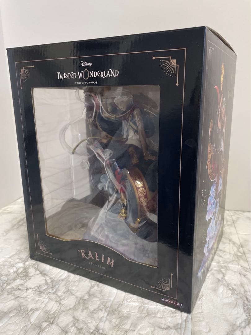 カリム フィギュア 1/8 ツイステ