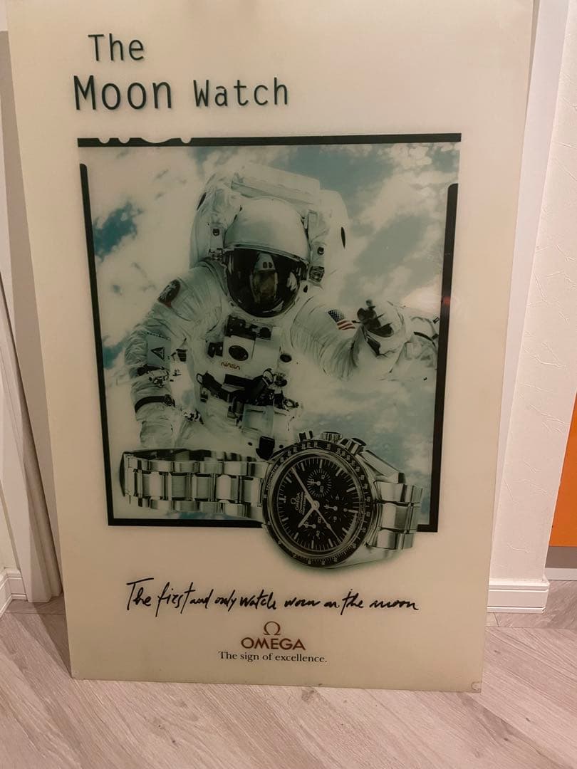 OMEGA The Moon Watch アクリルパネル　店舗限定