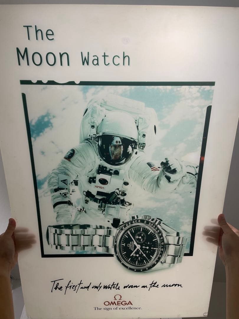 OMEGA The Moon Watch アクリルパネル　店舗限定