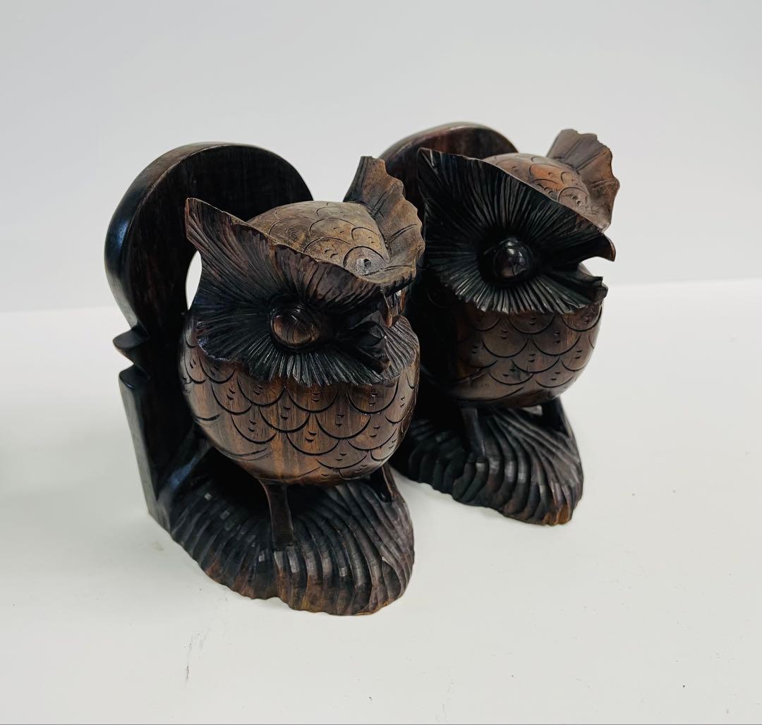 ヴィンテージの木彫りフクロウのブックエンド一 中古品木製彫刻 2個セット