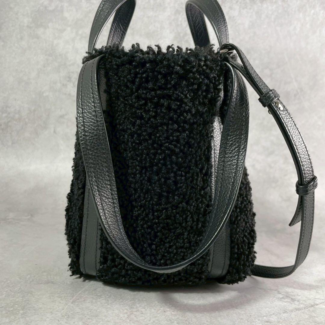 【極美品】バレンシアガ エブリデイ XS ノースサウス 黒 ショルダーバッグ