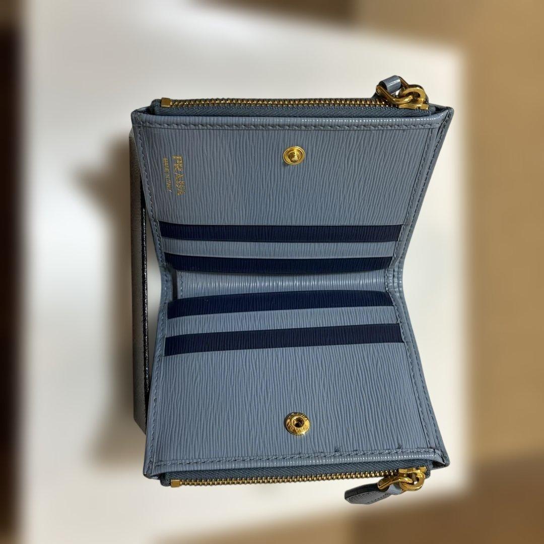 【専用】PRADA 二つ折り財布 ライトブルー