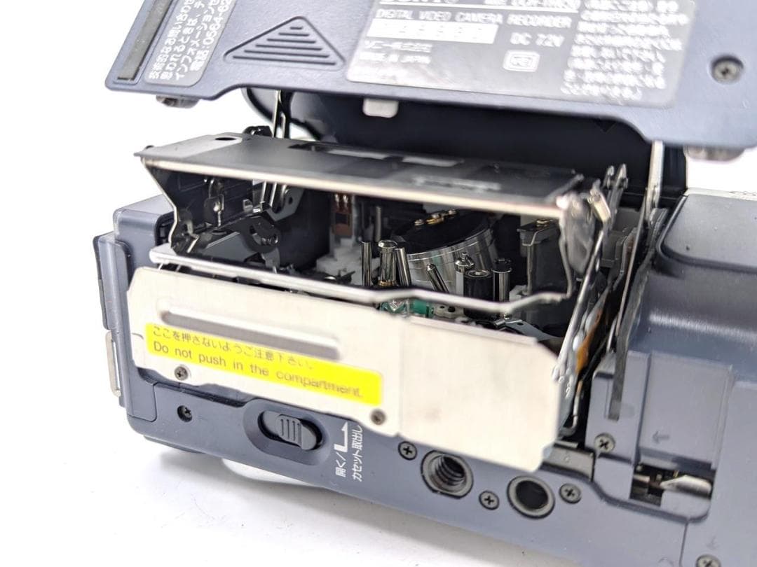 miniDVのダビングに！ SONY ビデオカメラ DCR-TRV30