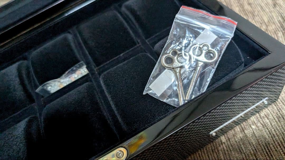 値下げ相談可★新品未使用★時計ケース　ユーロパッション製　鍵付き