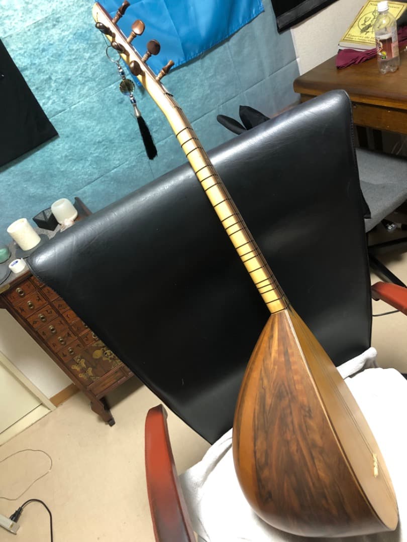 ト*ク様 トルコ製ショートスケール・バグラマ（サズ）＋ハードケース＆弦付き