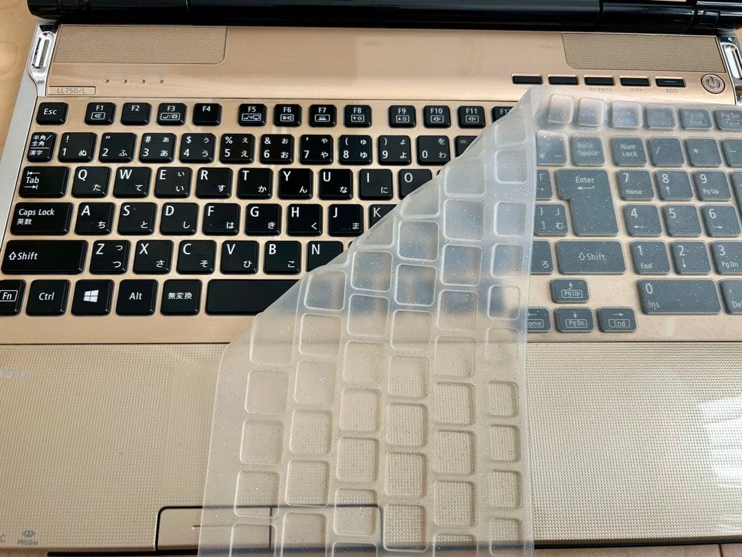 NEC ノートPC Corei7 8GBメモリー 500GB SSD オフィス