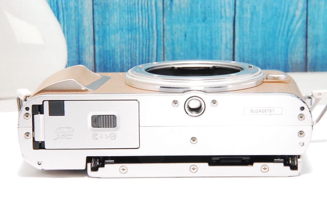 OLYMPUS PEN E-PL9ミラーレス Bluetooth Wi-Fi