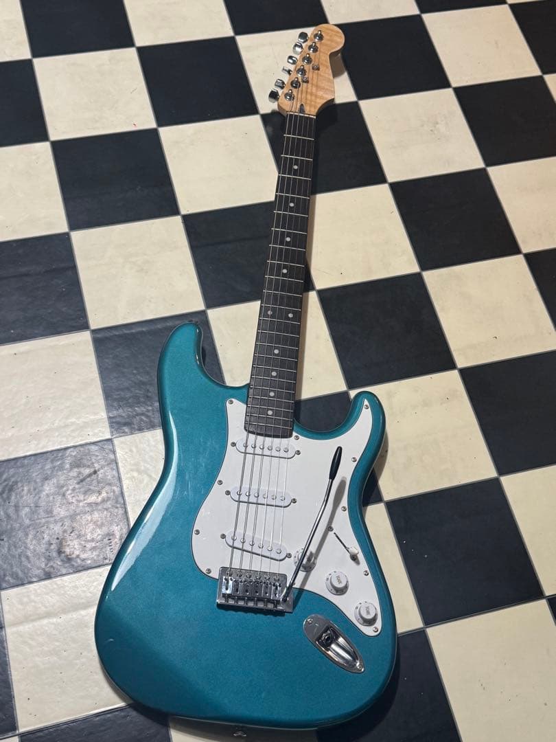 倍*ン様 詳細不明　ストラト　バリ虎　ネック メタリックブルー