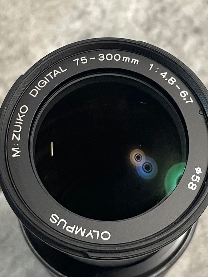 Olympus 75-300mm f/4.8-6.7 II ズームレンズ