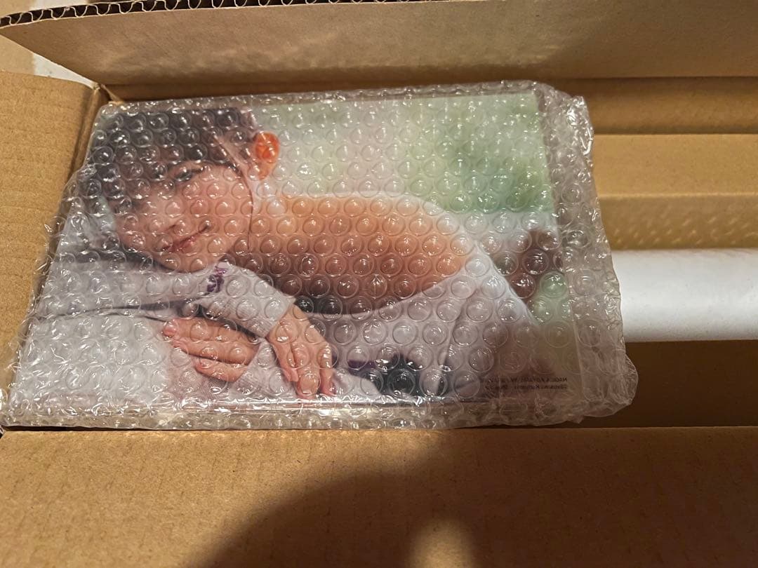 青山なぎさ　クリアアクリルアート