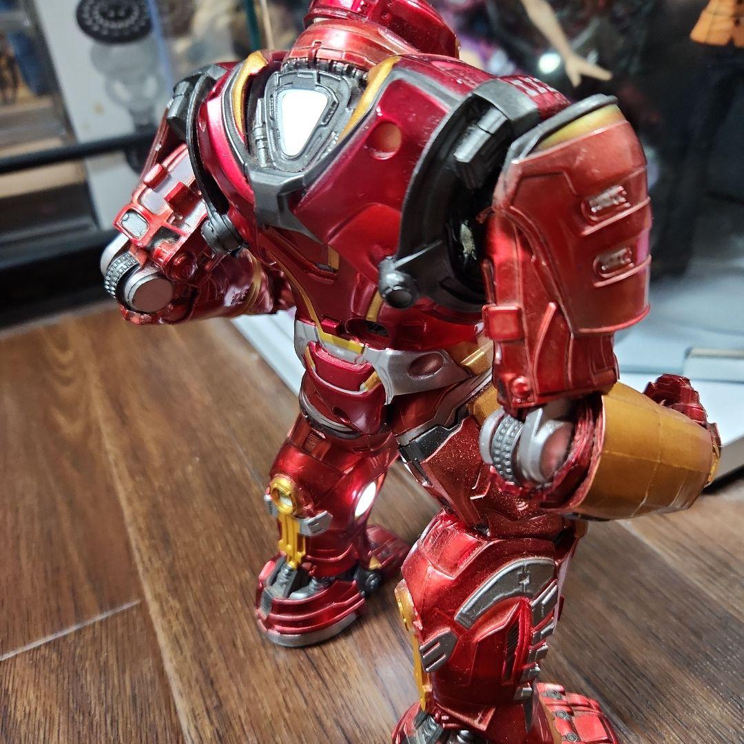 アイアンマン ハルクバスター フィギュア