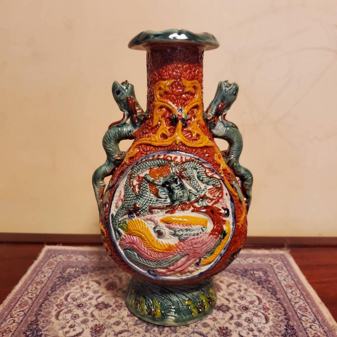 中国古玩　大清乾隆年製　紅釉龍鳳文様　花瓶