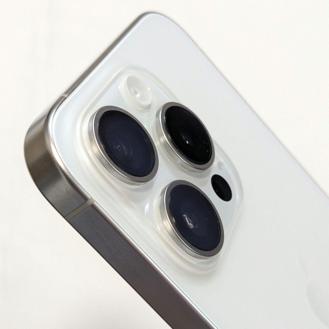 【美品】iPhone15 pro 256GB ホワイトチタニウム　SIMフリー