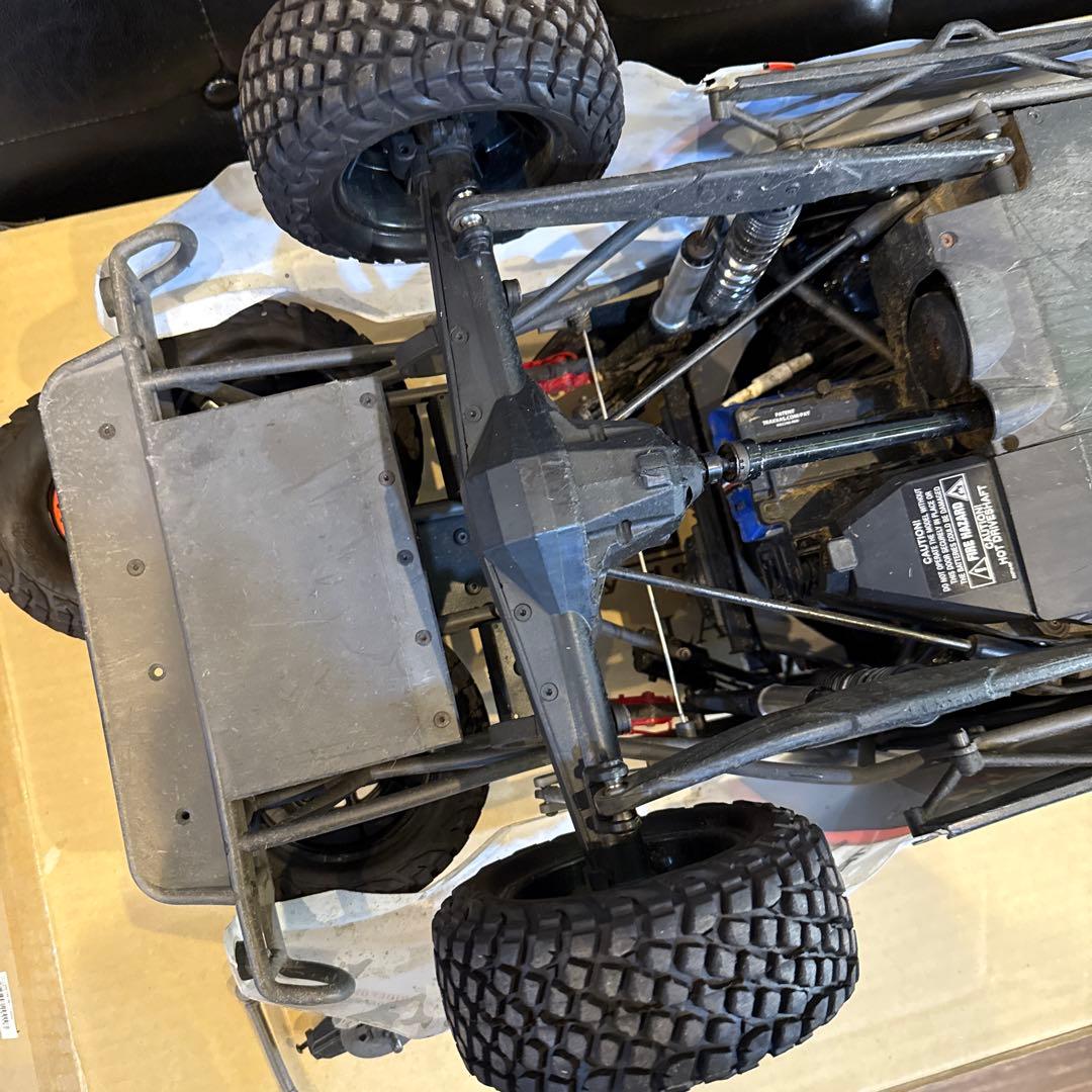 TRAXXAS UDR 左前破損 ジャンク