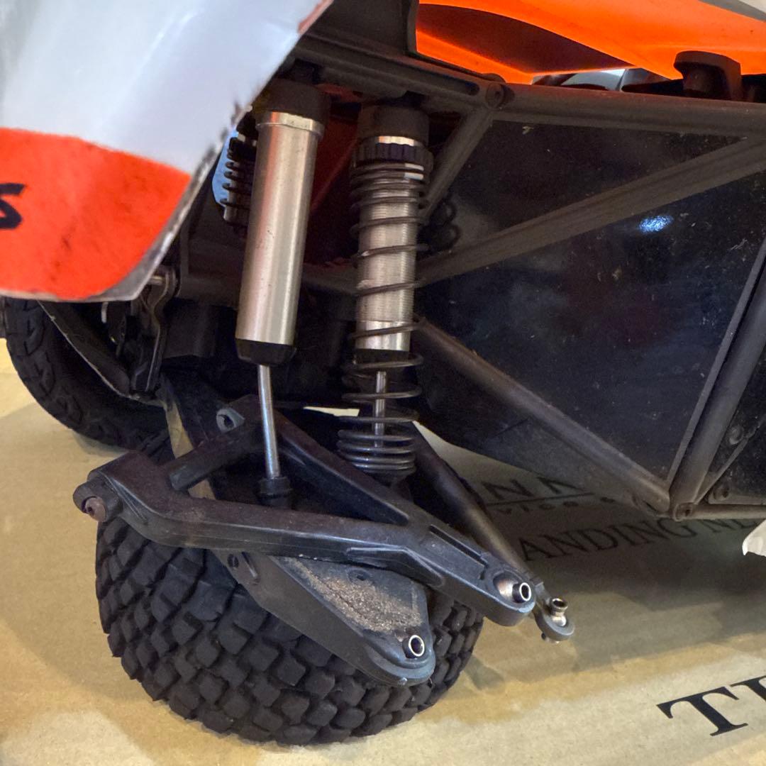 TRAXXAS UDR 左前破損 ジャンク