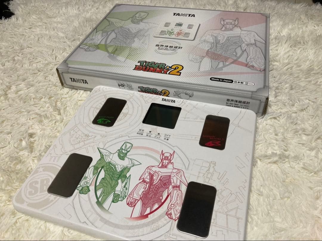 タニタ 体組成計 TIGER & BUNNY 2モデル