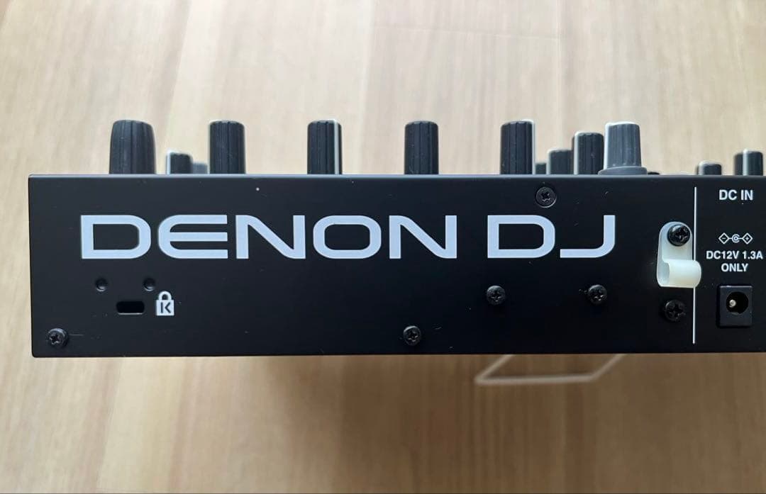 ①DENON DJ MC3000 DJコントローラー 限定白パネル