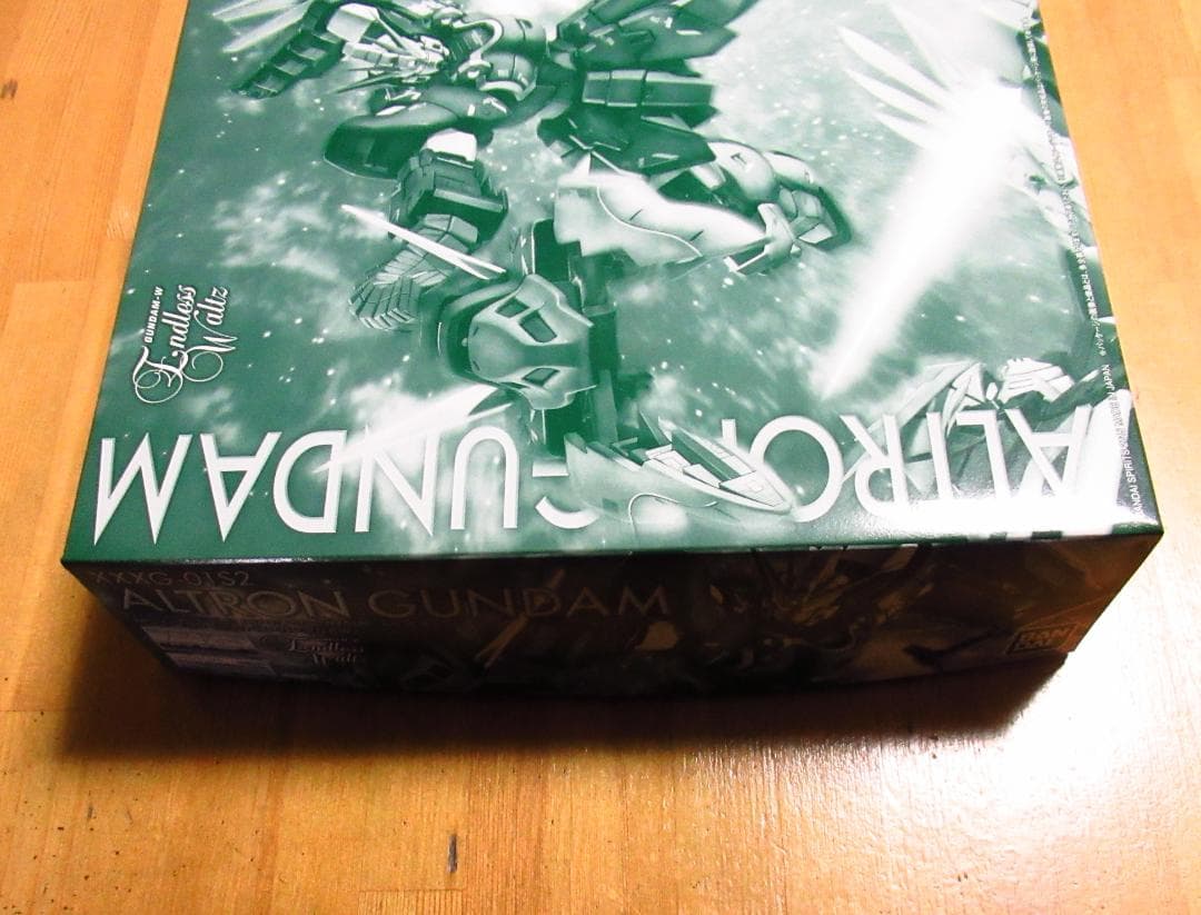【新品・未組立】1/100 MG アルトロンガンダム