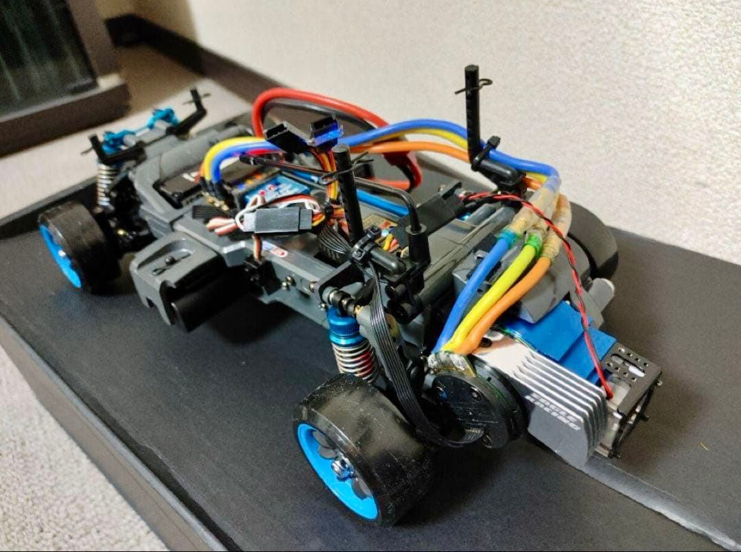 タミヤ　MF-01X フォード・エスコート mark2ラリー　ドリフト仕様メカ付