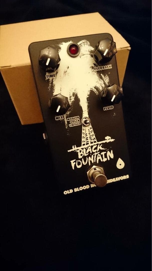 ギター Old Blood Noise Endeavors Black Fountain