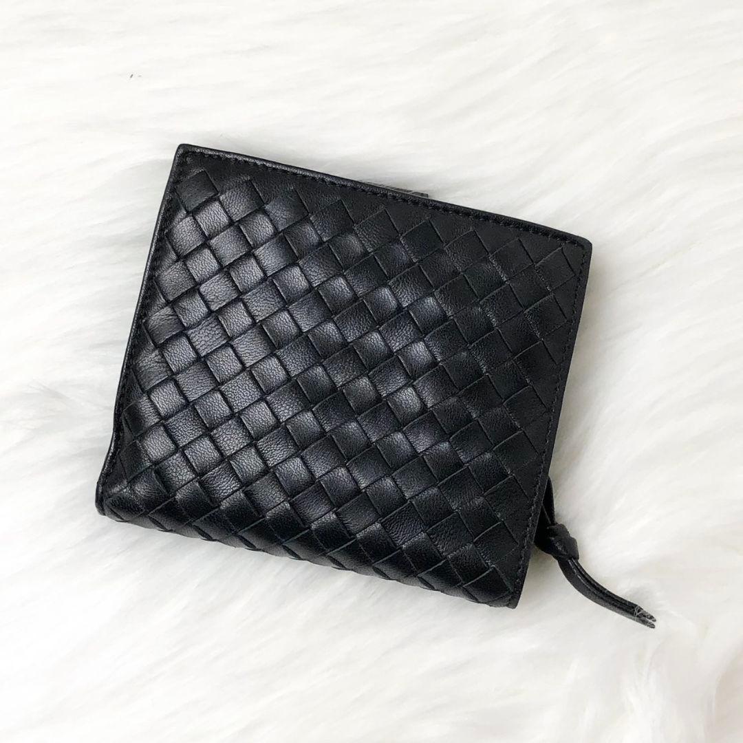【美品】ボッテガヴェネタ 二つ折り財布 折り財布 イントレチャート ブラック
