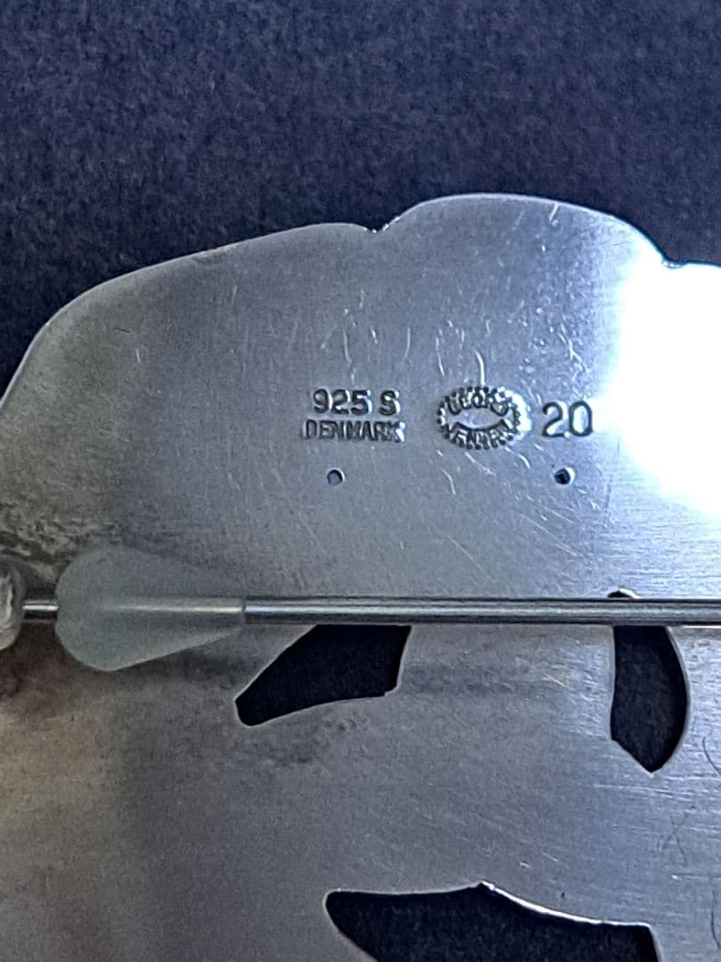 美品ジョージジェンセン silver925 ブローチ 20 デンマーク製 巾着付