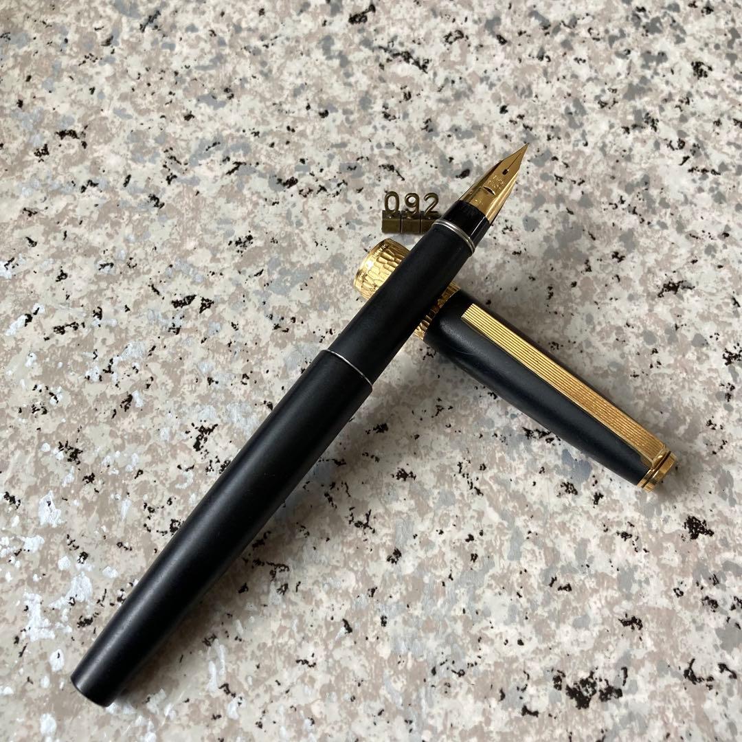 #092 オーバーホール済み 万年筆 レア PILOT CUSTOM 槌目18k