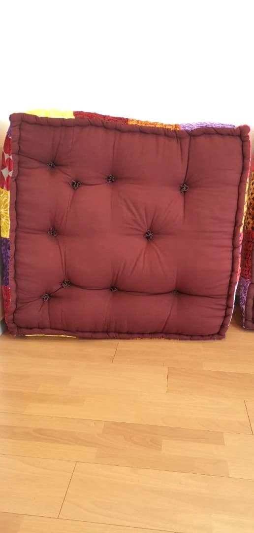 【ほぼ新品】アデペシュ　ブロックマルチソファ（パッチワークミックス）　4つセット