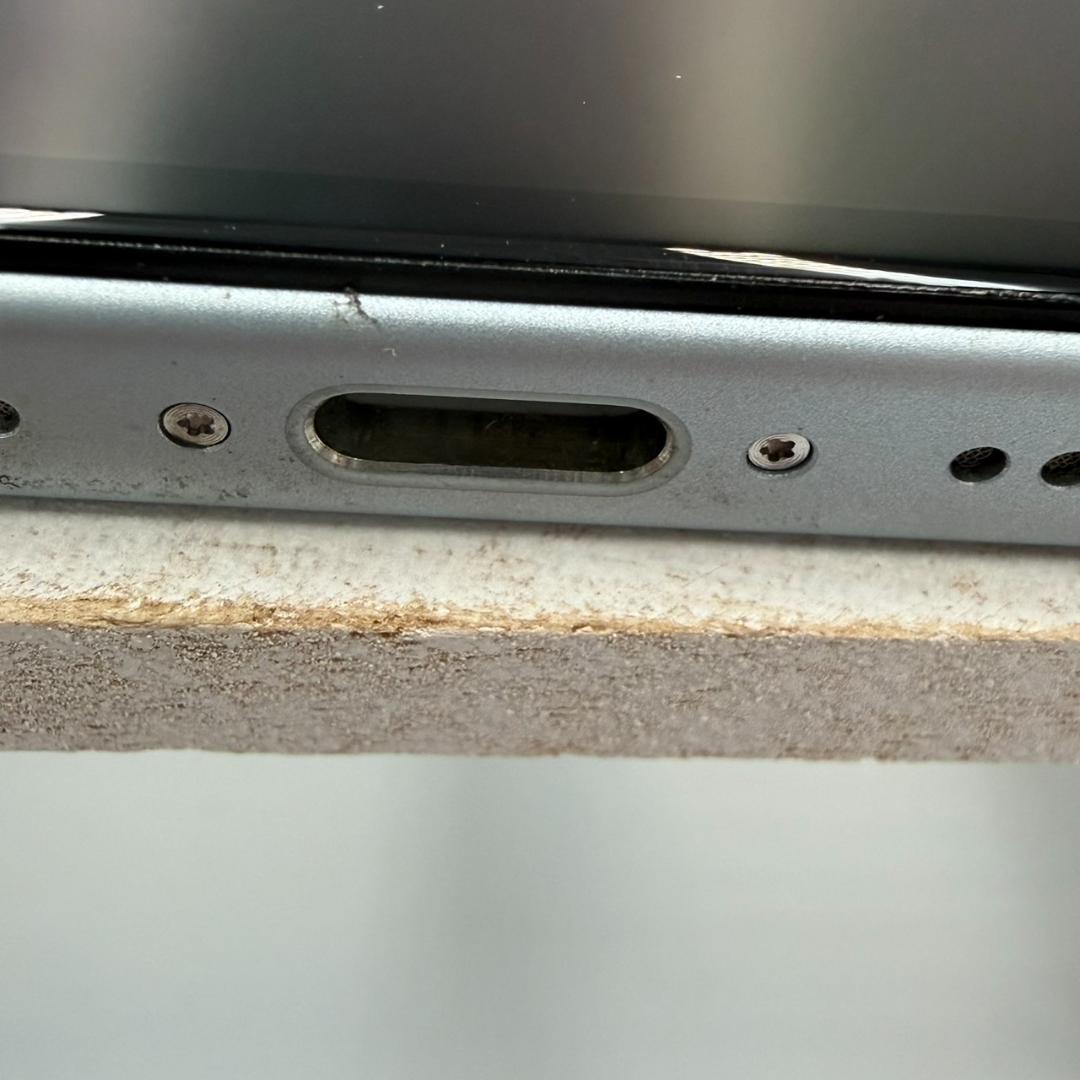 iPhone15 128GB ブルー 332