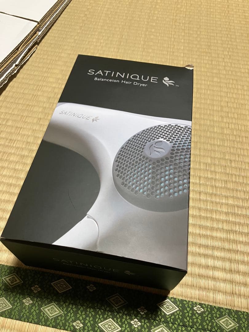 【新品未使用】Amway サテニーク バランスイオン ドライヤー✨