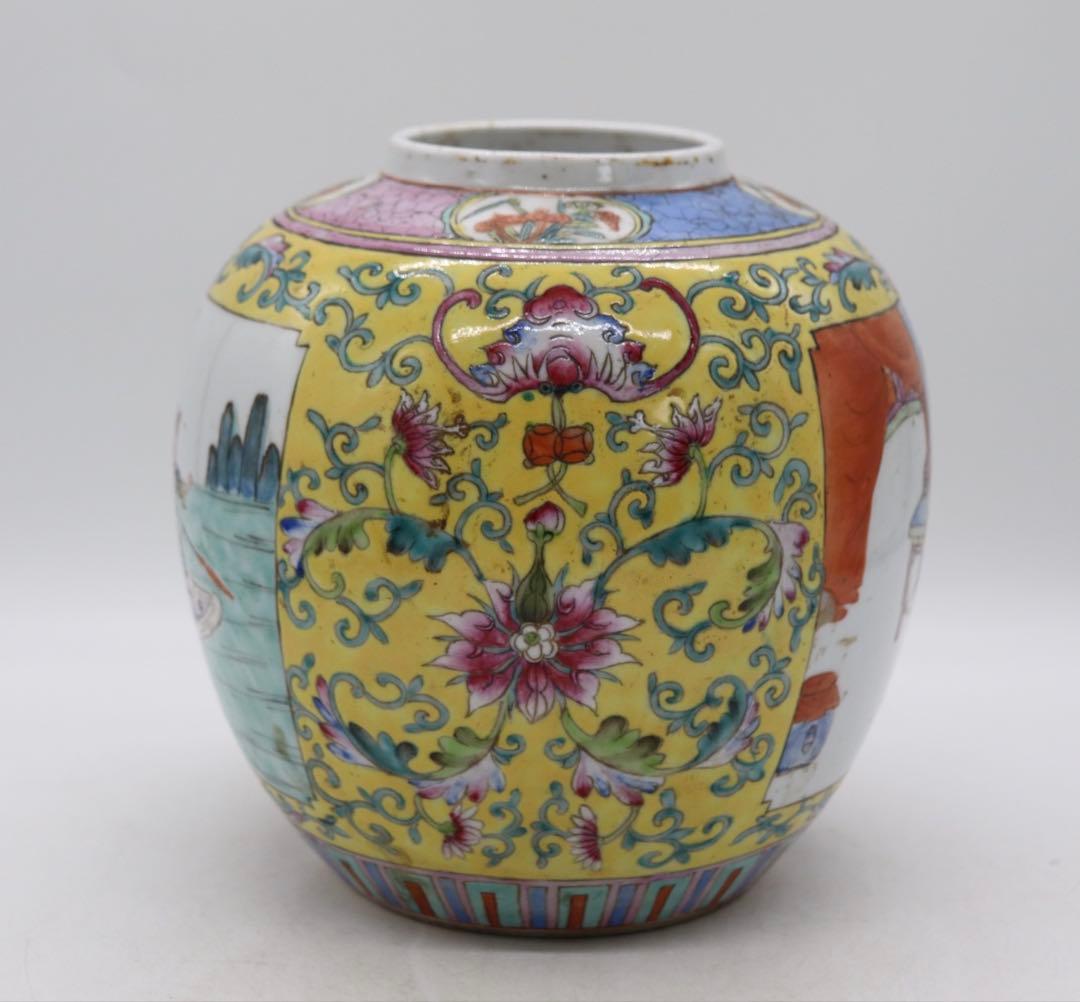 中国　粉彩　人物紋壺　乾隆年製　送料込み1213