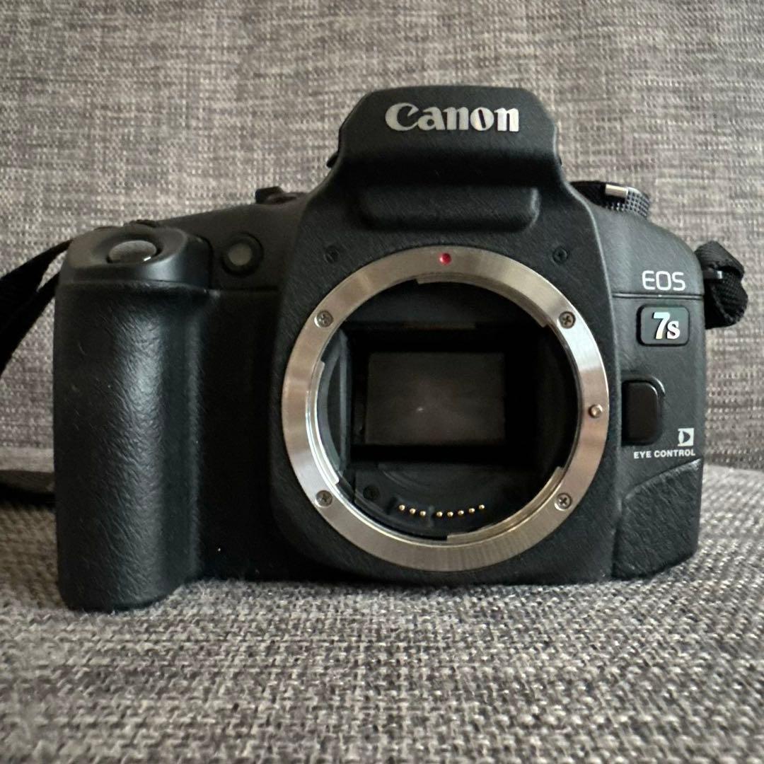 Canon EOS 7s 一眼レフフィルムカメラセット おまけ付き