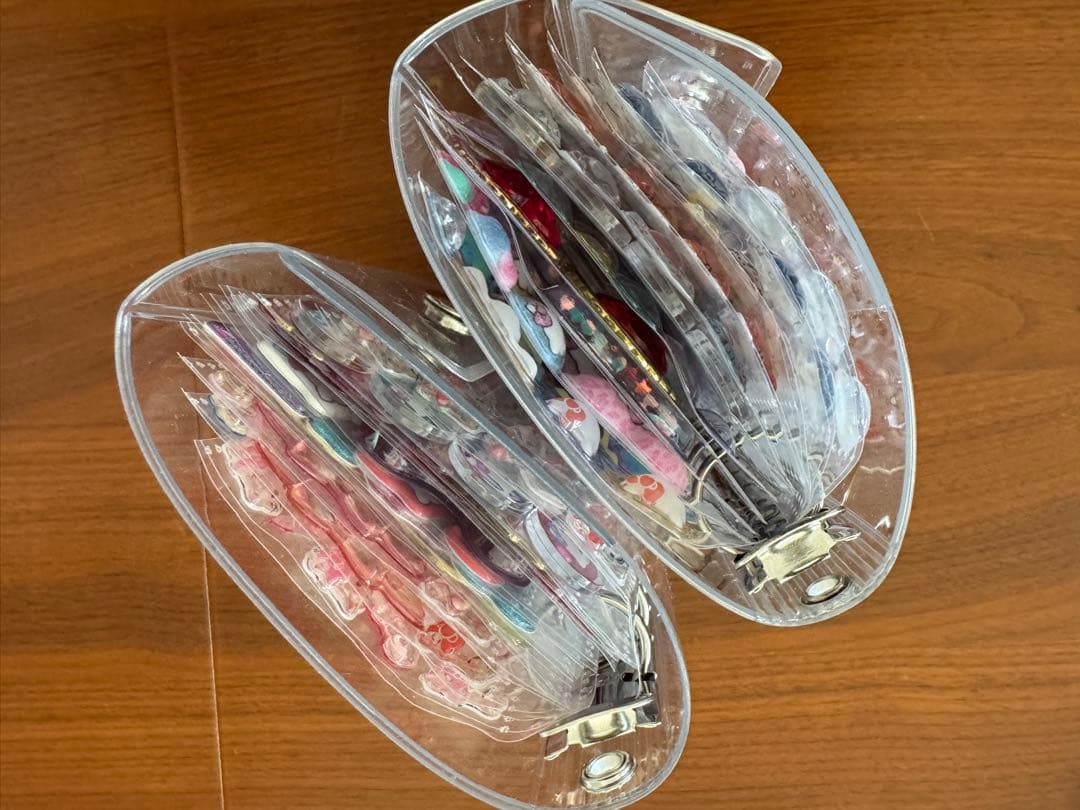 シール帳　完成品　ちいかわ　サンリオ　キティ　たまごっち