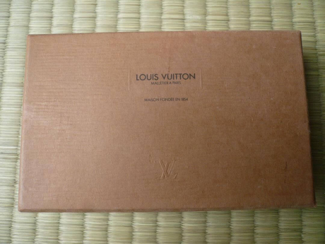 【ルイヴィトン＆PRADA】 空箱 収納袋 ショップ袋 手さげ袋 カード3枚