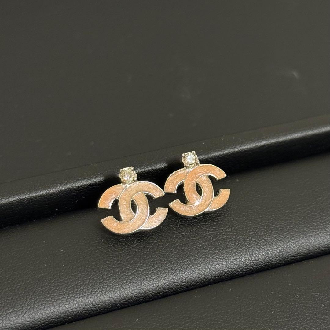 CHANEL シャネル　ピアス CCマーク ラインストーン ピンクベージュ